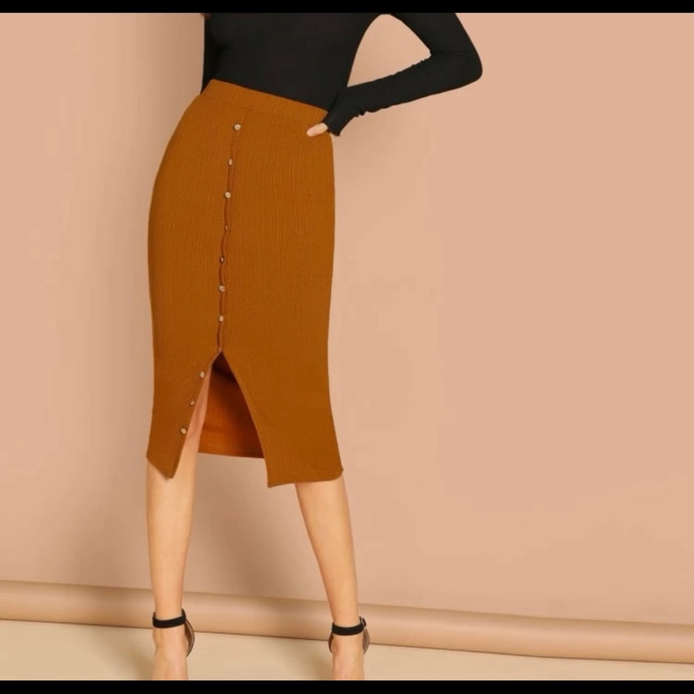 Button-up Textured Skirt